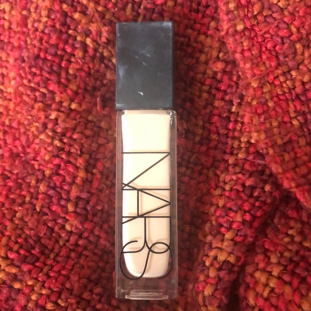 NARS Natural Radiant Longwear Foundation